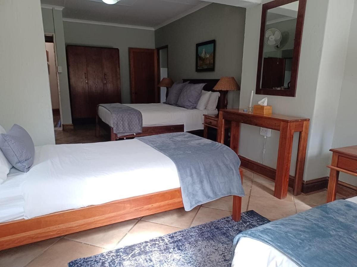 Гостьовий будинок Drakensberg Mountain Retreat Берґвілл Екстер'єр фото