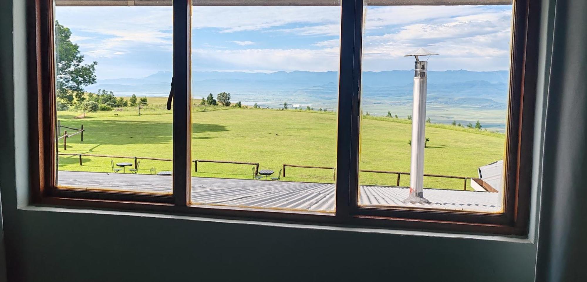 Гостьовий будинок Drakensberg Mountain Retreat Берґвілл Екстер'єр фото