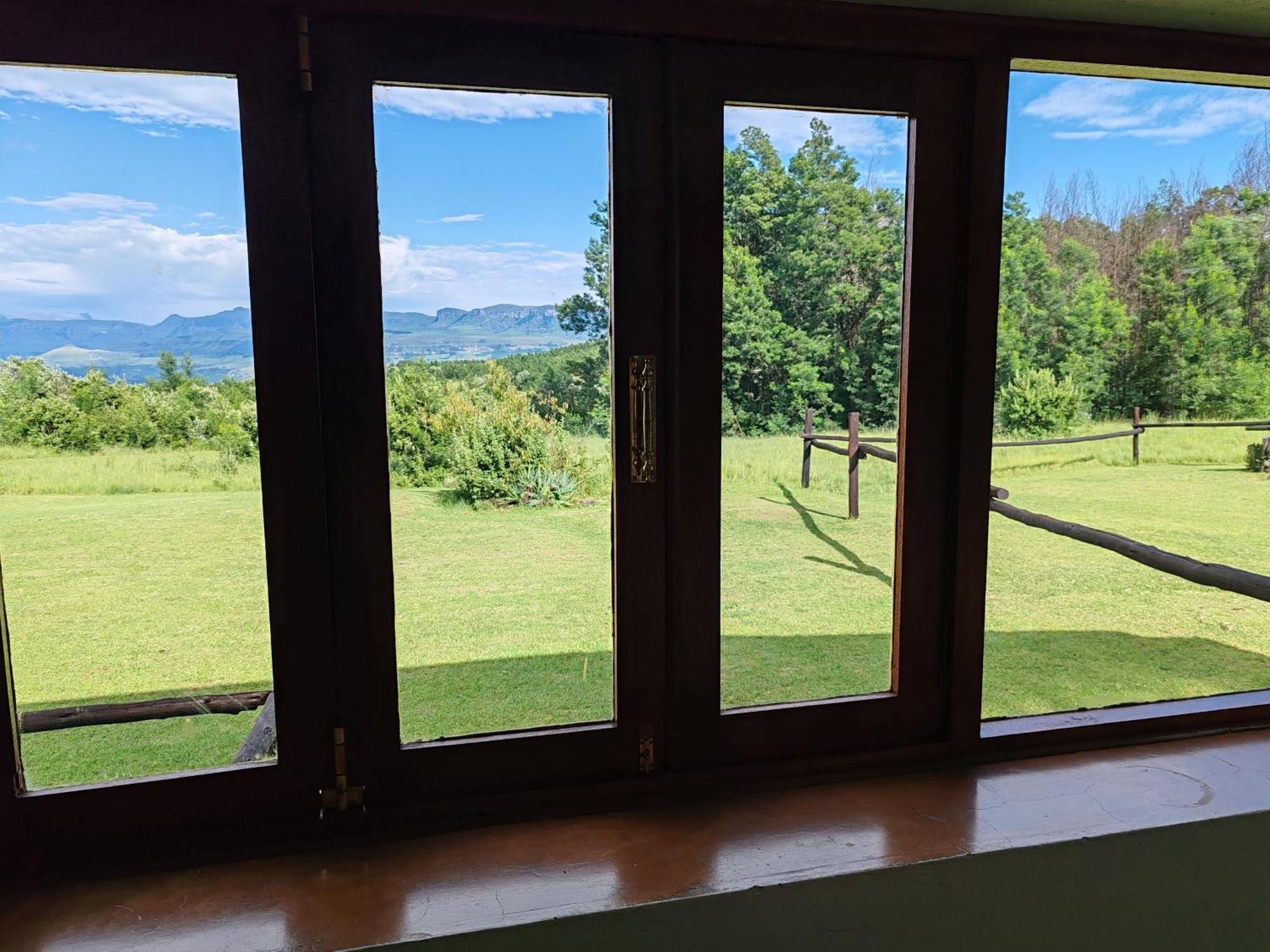Гостьовий будинок Drakensberg Mountain Retreat Берґвілл Екстер'єр фото