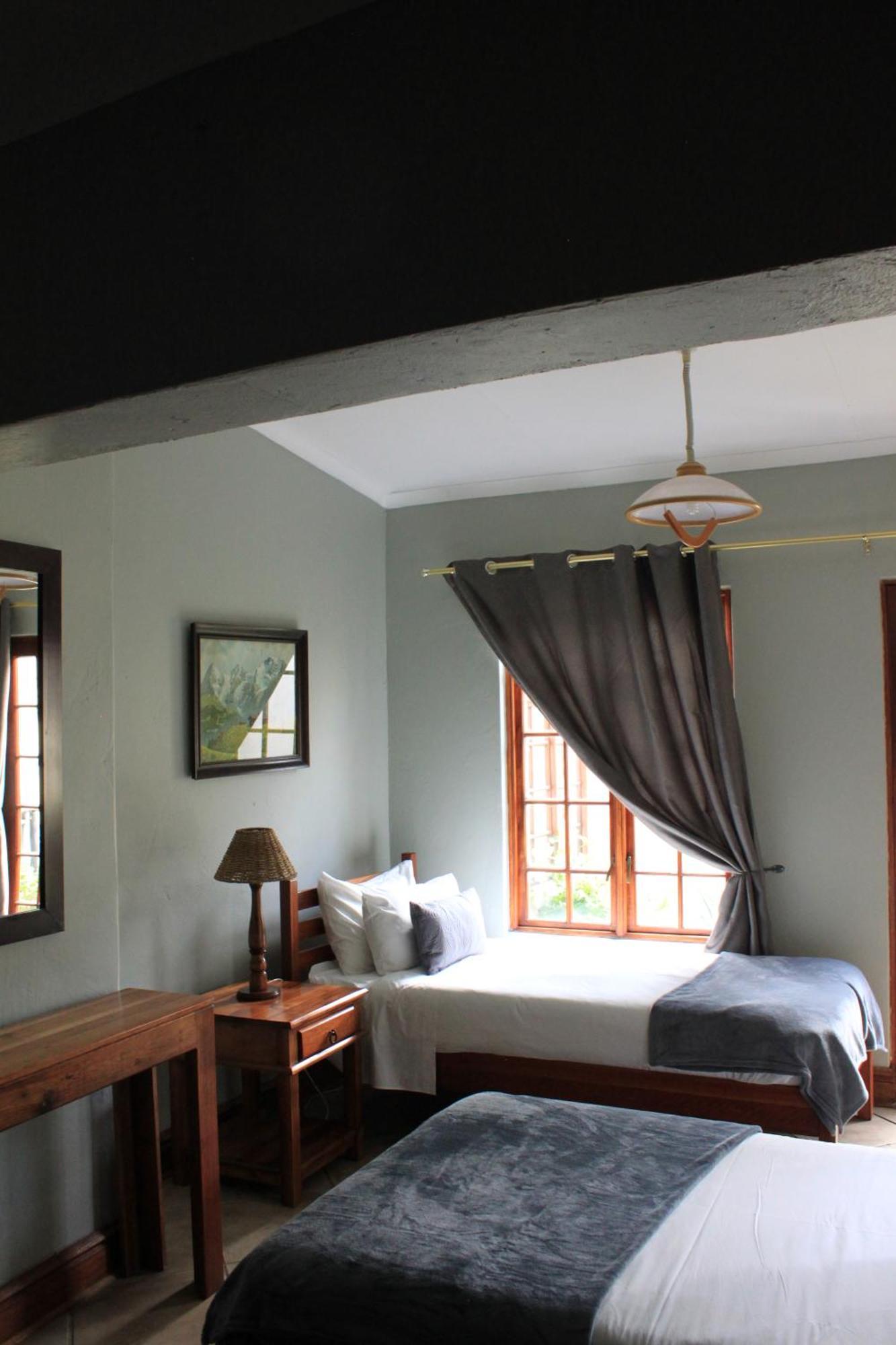 Гостьовий будинок Drakensberg Mountain Retreat Берґвілл Екстер'єр фото