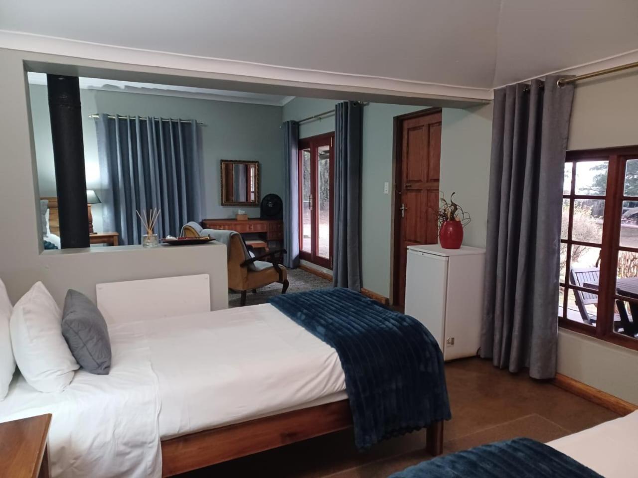 Гостьовий будинок Drakensberg Mountain Retreat Берґвілл Екстер'єр фото